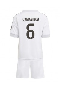 Real Madrid Eduardo Camavinga #6 Jalkapallovaatteet Lasten Kotipeliasu 2025-26 Lyhythihainen (+ Lyhyet housut)